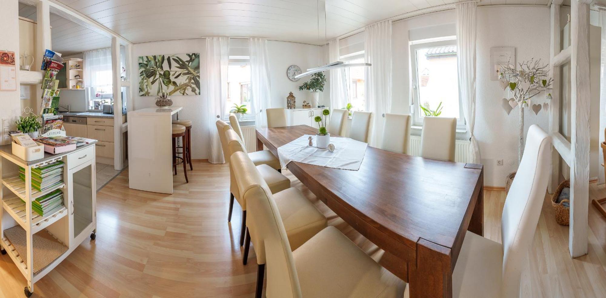 Wilhelm Appartements 100Qm Im Zentrum Brackenheim Naehe Tripsdrill 外观 照片